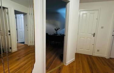 Modern 2 Bedroom Ground Floor Apartment near city centre - Photo 50