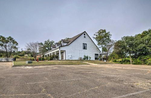 Starkvegas Clubhouse about 2 Mi to MSU Campus! - Foto 44