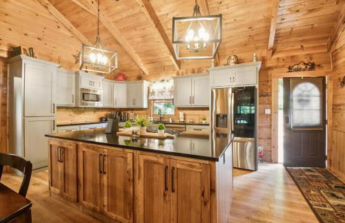 Great Smoky Mountain, Hot Tub, Mins to Dollywood - Foto 10