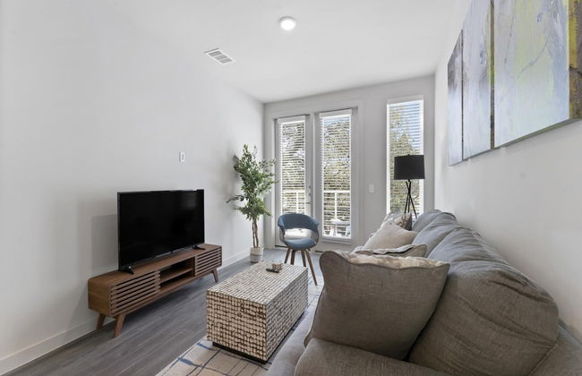 Chic King Bed 1BR Suite 5 Min to DT - Foto 9