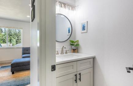 Twin Oaks Retreat by AvantStay Mins to Freeland - Foto 28