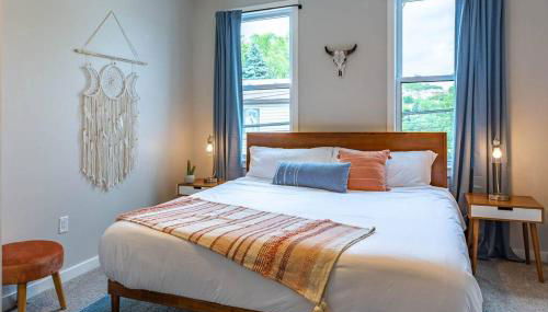 2 King Beds - Free Parking - BBQ - Arcade - Patio - Foto 5