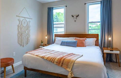 2 King Beds - Free Parking - BBQ - Arcade - Patio - Foto 5