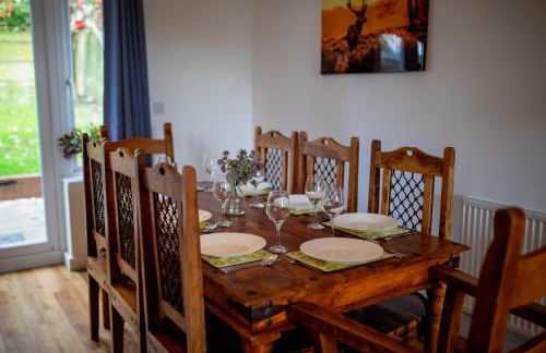 Augusta House - Andover - Photo 13