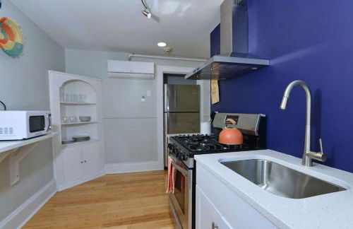 Jennifer's Unique Loft Near Brown 2 Parking Spots - Foto 14