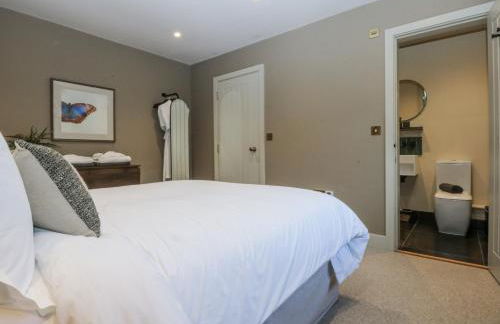 Bell House - Photo 22