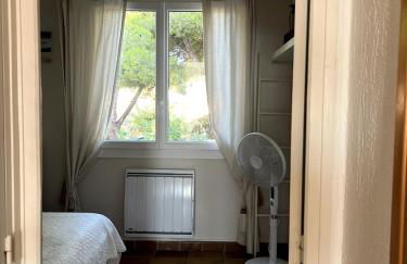 Chez Jo Duplex Terrasse vue mer Hyères - Foto 4