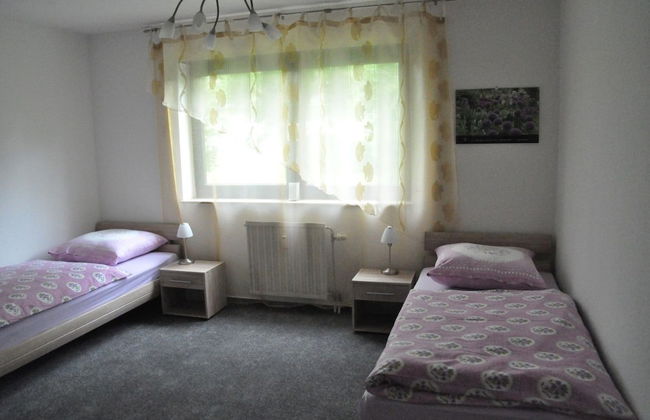 Monteurzimmer Leimen City - Photo 1