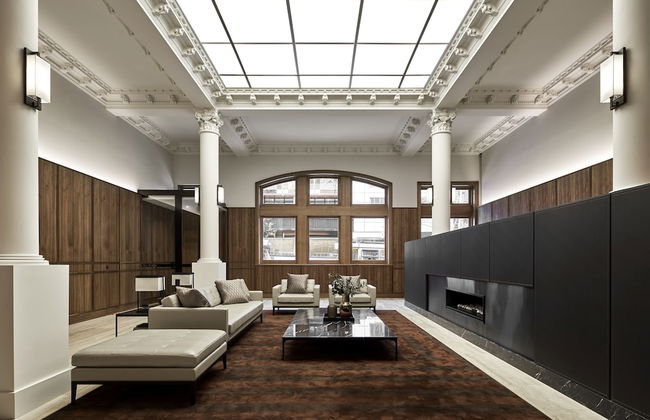 Collins House Apartments by CLLIX - Photo 2