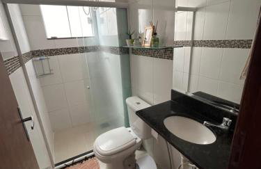 Apê térreo com churrasqueira e área externa e garagem exclusiva até 4 hóspedes 5 min praia Abricó e 7 min do Centro - Foto 23