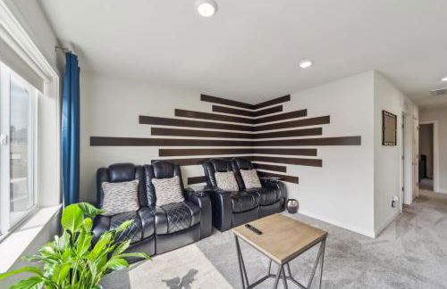 Serene Port Orchard Retreat - 3BR 3BA with Trails and Amazing Views - Foto 15