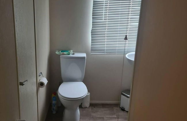 2 Bed Lodge - Sleeps 5 - Parking - Pets - Wifi - Foto 10