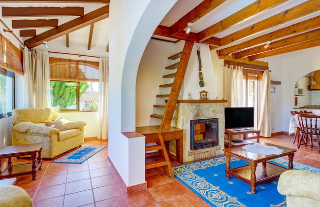 Serene Villa in Calpe With Private Swimming Pool - Photo 11