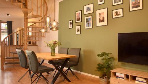 Maisonette-Apartment für bis zu 6 Personen - Parkplatz - WLAN - Kingsize - Foto 1