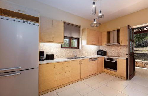 Villa Elides Countryside Retreat with Private Pool - Foto 15