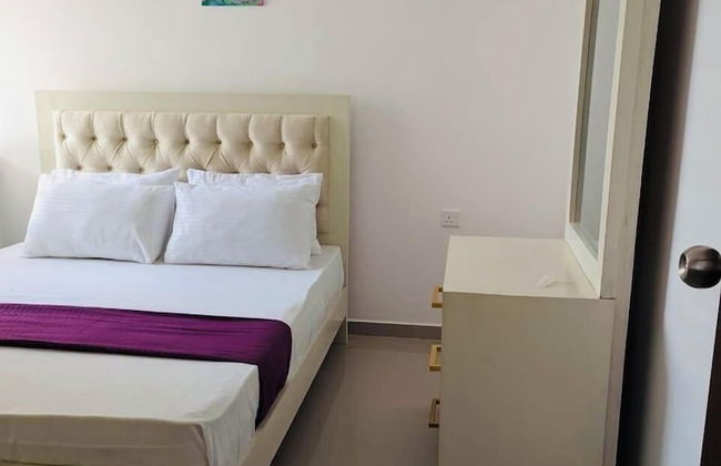 Luxurious 3 Bedroom Apartment - Foto 9