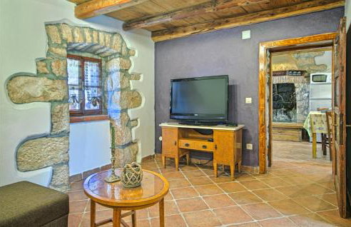 2 Bedroom Beautiful Home In Labin - Foto 5