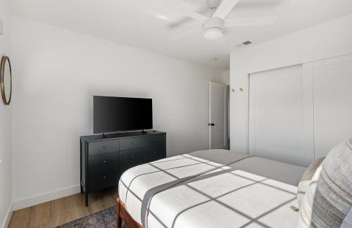 Modern Escape w Mountain Views, Walk to Lake, Golf, Resort, Dining - Foto 23