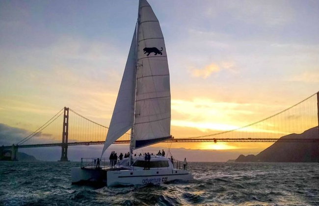 Cruzeiro de catamarã ao pôr do sol na Baía de San Francisco - Foto 8