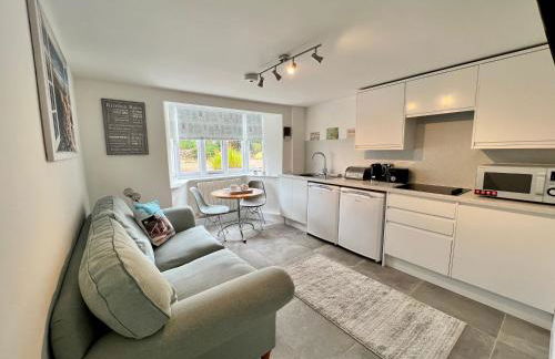 The Snug at Ascerton - Photo 1