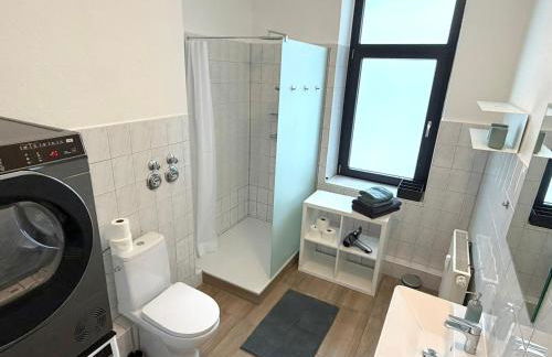 BHV-3, - 4- und 5-Zimmer Wohnungen mit Terrasse, 24h self-check-in, TV, Internet, DisneyPlus, Waschmaschine - Foto 8