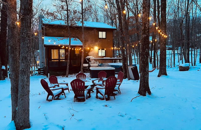 4BD Family Cottage in Pocono Forest W Private Pool & Hot-tub by RedAwning - Foto 40