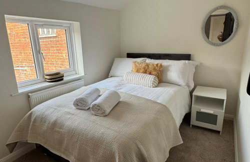 Cottage - Sleeps 4 - Pets Ok - Garden - Parking - Foto 2