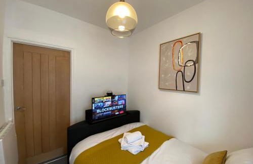 Judah Suites - Stylish 1BR Apartments with Parking & WIFI - Foto 5