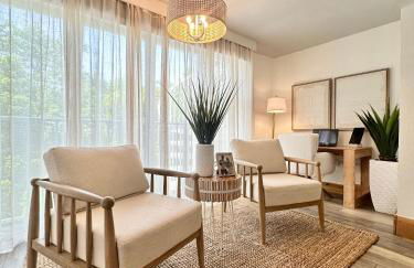 Villa Valbuena Palm Oasis In-Laws Quarters 4-Story Unit With Rooftop Retreat - Photo 19