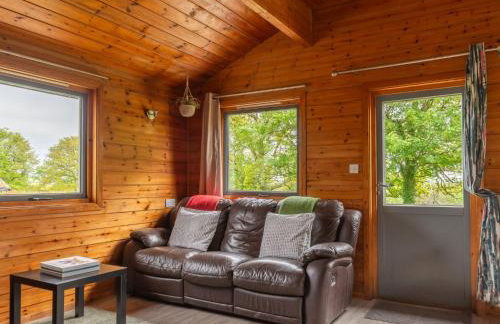 Chalet Lodge 6 - Hot Tub Lodge by Interhome - Foto 23