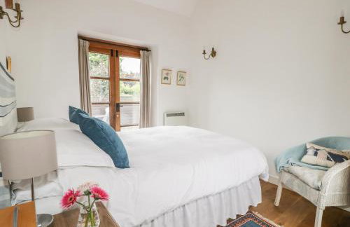 High Park Barn - Photo 10