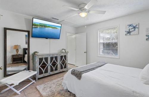 Lux min to Beach and Hospital with Hot Tub - Foto 42