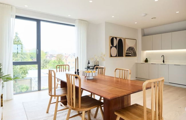 The Brondesbury Hideaway - Stylish 3bdr Flat With Balcony Parking - Foto 18