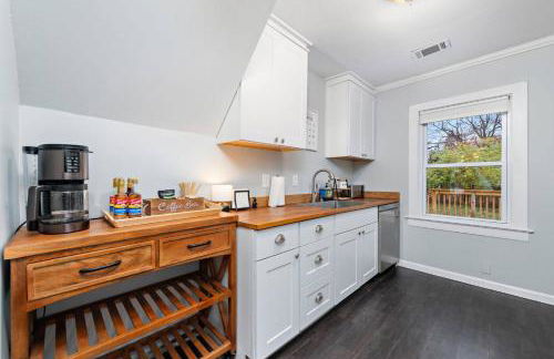 3BR 3BA Fairway Home • Dog-Friendly • Fenced Yard - Photo 3