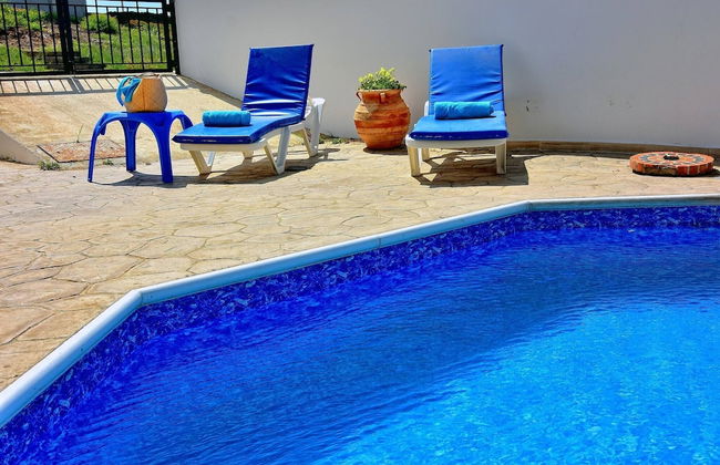 Villa Only 50m To The Sea, Sleeps 12, Polis - Foto 24