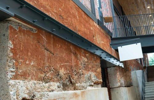 Mercantile industrial loft! - Photo 14