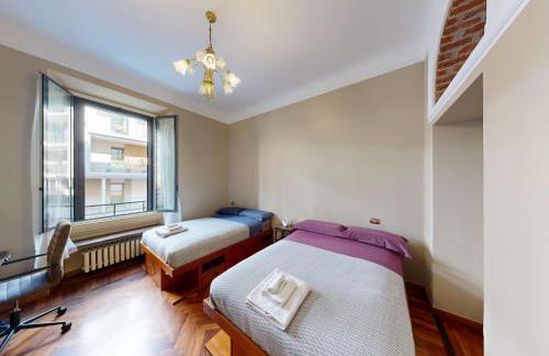 Wonderful downtown apartment-HD NETFLIX, KING-SIZE BED, two minutes' walk from metro - Foto 28