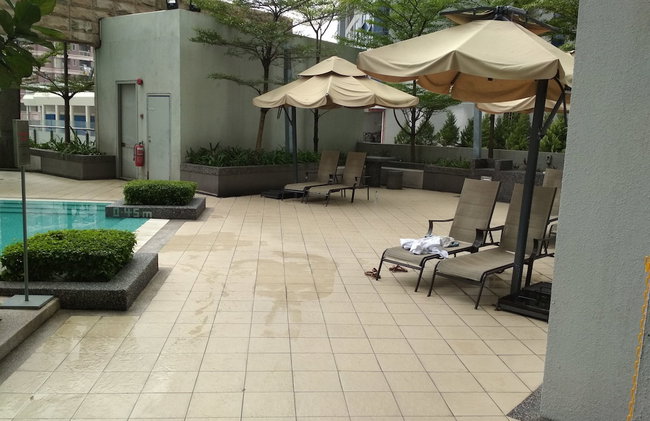Queens Service Suite at Swiss Garden Residences - Photo 29