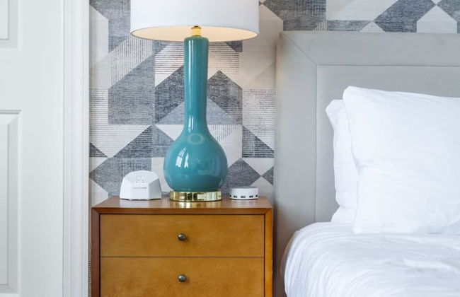 Sosuite 2BR Penthouse w W D Gym On-site Bar - Foto 20