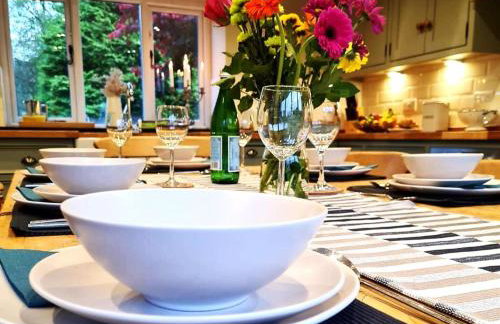 4 Bed in Little Hayfield oc-c31097 - Photo 5