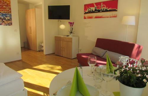 AMENITY-Garden-Apartments - Photo 12