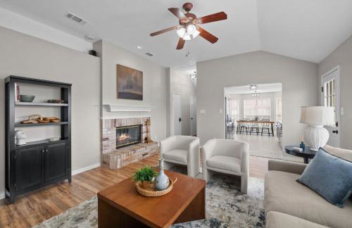 Modern Home Close to It All in DFW Texas! - Foto 9