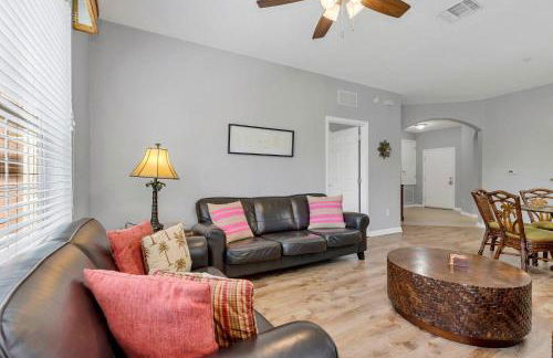 Newly Updated Condo, Near Conv. Center - Photo 21