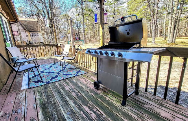 The Wooden Nest by Avantstay Deck, Big Yard w/ Hammocks & Fire Pit - Foto 35