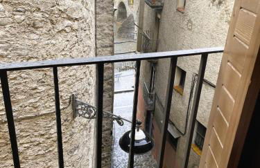 Apartamento dúplex en el puente histórico, Gra de Fajol - Photo 1