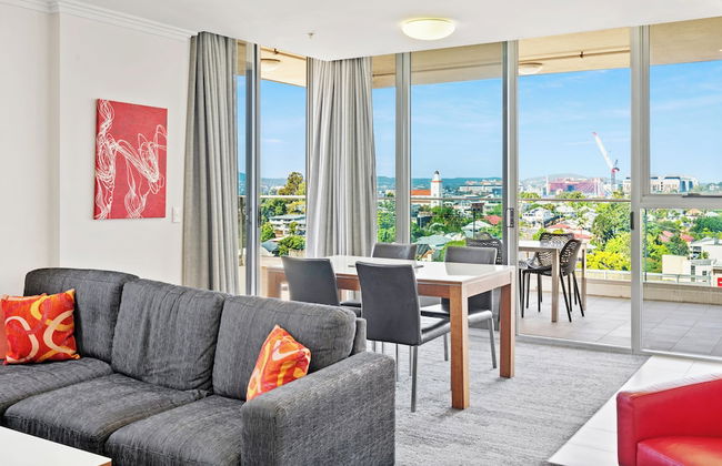 Hotel Diana South Brisbane - Photo 10