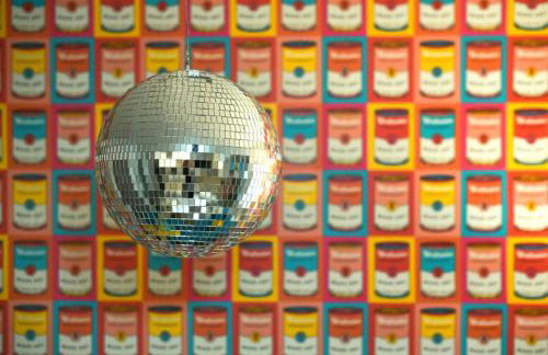 HostWise Stays - King Bed - Free Street Parking - Walkable Location - Foto 18