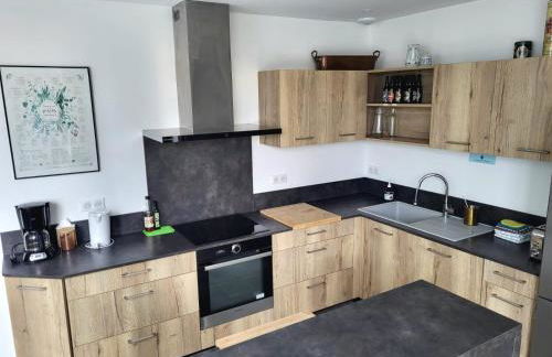 Gîte Ciel - 1-8 pers, au calme, à 20 mins du Puy-de-Dôme, Vulcania et le volcan de Lemptégy - Foto 4