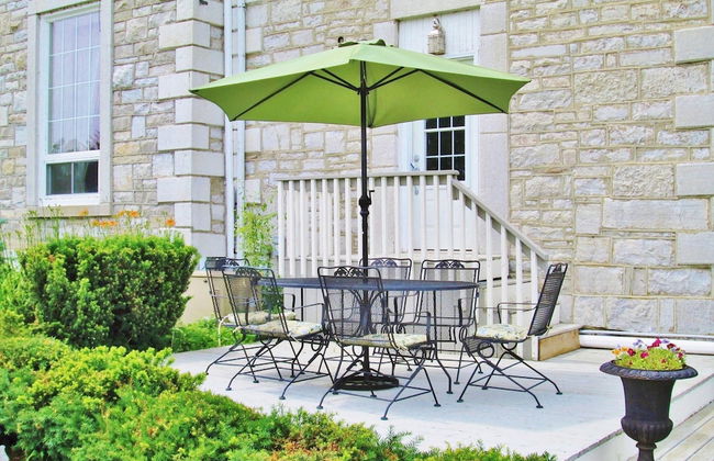 All Suites Whitney Manor - Photo 27