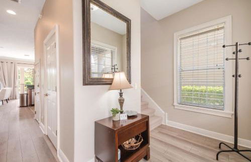 Two King En-Suites …Inside the Prestigious Reunion Resort - Foto 12